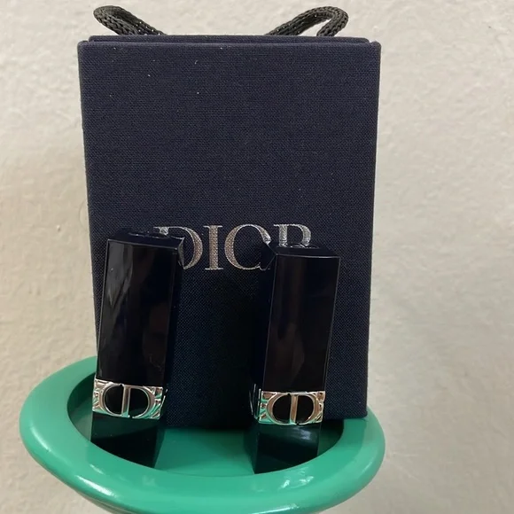 Dior Lipstick Duo in Red and Cream - Picture 7 of 7